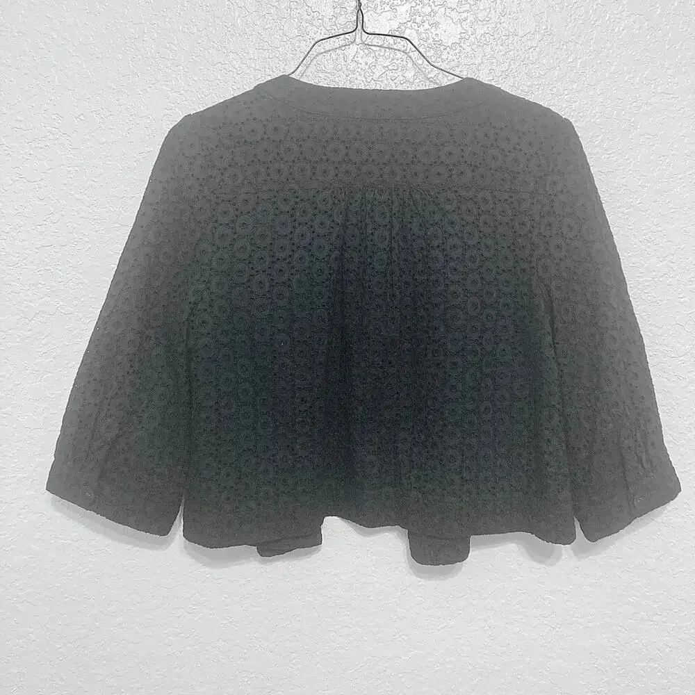 Ann Taylor Women's L Black Eyelet Embroidered Cropped Jacket Button Front Boxy